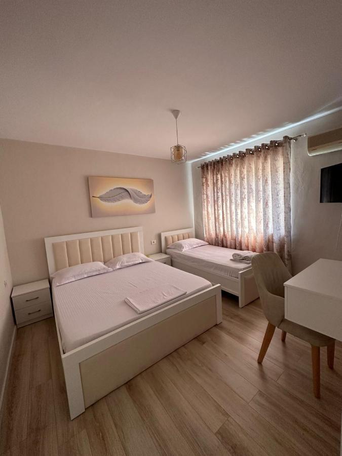 Klinti'S Apartment Berat Buitenkant foto
